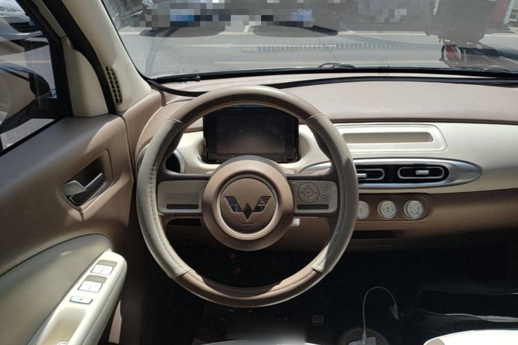Used Wuling Hongguang MINIEV 2025 Four-Door Version Advanced Edition Steering Wheel