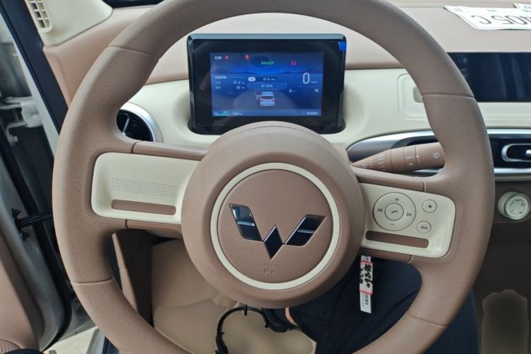 Used Wuling Hongguang MINIEV 2025 Four-Door Version Advanced Edition Steering Wheel