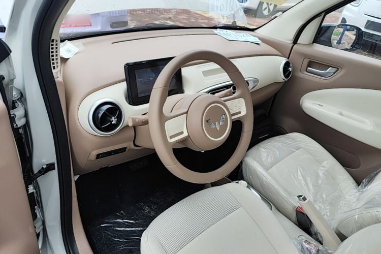 Used Wuling Hongguang MINIEV 2025 Four-Door Version Advanced Edition Steering Wheel