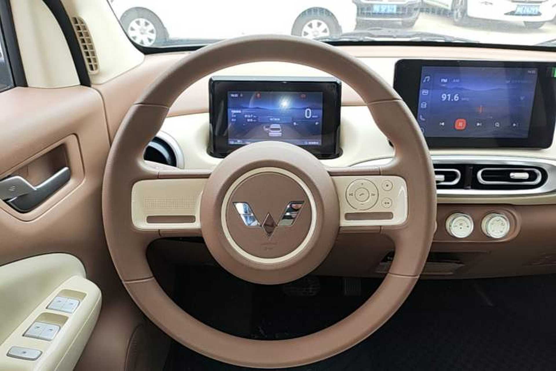 Used Wuling Hongguang MINIEV 2025 Four-Door Version Premium Edition Steering Wheel