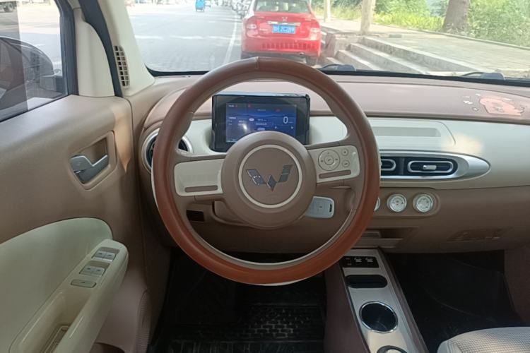 Used Wuling Hongguang MINIEV 2025 Four-Door Version Advanced Edition Steering Wheel
