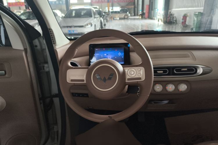 Used Wuling Hongguang MINIEV 2025 Four-Door Version Advanced Edition Steering Wheel