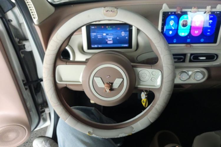 Used Wuling Hongguang MINIEV 2025 Four-Door Version Advanced Edition Steering Wheel