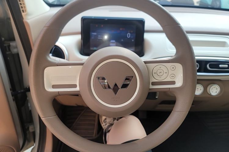 Used Wuling Hongguang MINIEV 2025 Four-Door Version Advanced Edition Steering Wheel