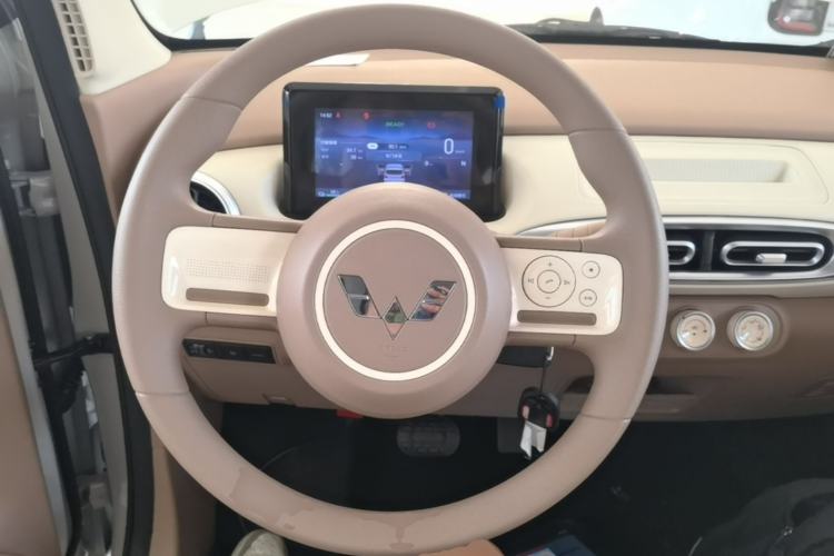 Used Wuling Hongguang MINIEV 2025 Four-Door Version Advanced Edition Steering Wheel