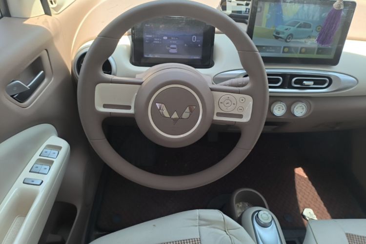 Used Wuling Hongguang MINIEV 2025 Four-Door Version Advanced Edition Steering Wheel