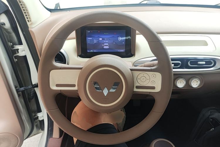 Used Wuling Hongguang MINIEV 2025 Four-Door Version Advanced Edition Steering Wheel