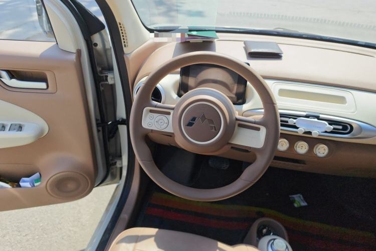 Used Wuling Hongguang MINIEV 2025 Four-Door Version Advanced Edition Steering Wheel