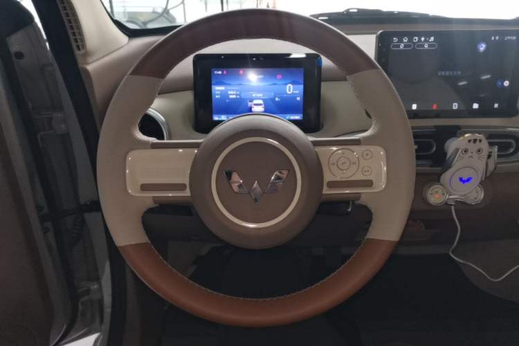 Used Wuling Hongguang MINIEV 2025 Four-Door Version Advanced Edition Steering Wheel