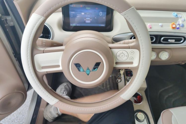Used Wuling Hongguang MINIEV 2025 Four-Door Version Advanced Edition Steering Wheel