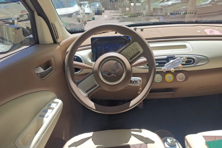 Used Wuling Hongguang MINIEV 2025 Four-Door Version Advanced Edition Steering Wheel