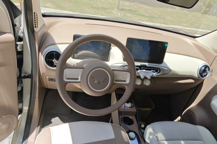 Used Wuling Hongguang MINIEV 2025 Four-Door Version Zhenxiang+ Edition Steering Wheel
