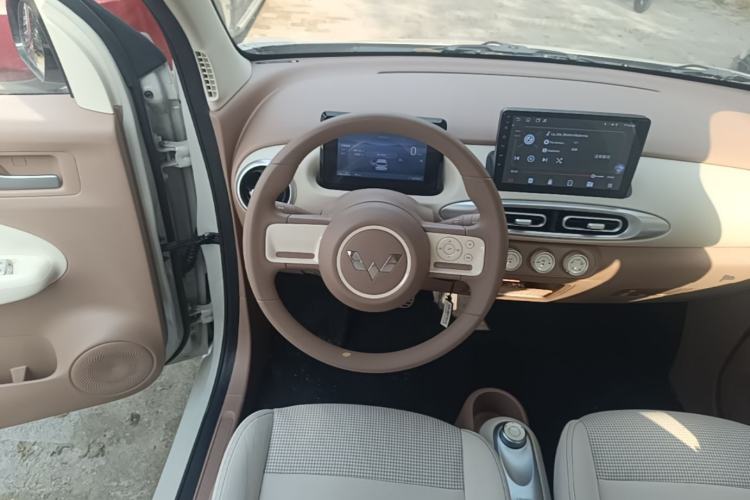 Used Wuling Hongguang MINIEV 2025 Four-Door Version Advanced Edition Steering Wheel