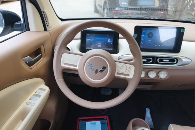 Used Wuling Hongguang MINIEV 2025 Four-Door Version Premium Edition Steering Wheel