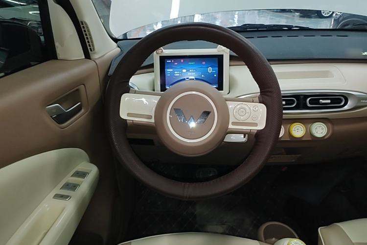 Used Wuling Hongguang MINIEV 2025 Four-Door Version Advanced Edition Steering Wheel