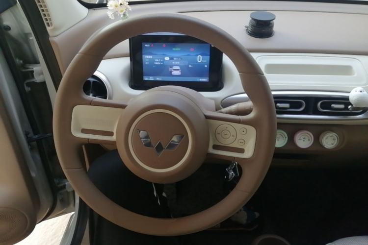 Used Wuling Hongguang MINIEV 2025 Four-Door Version Advanced Edition Steering Wheel