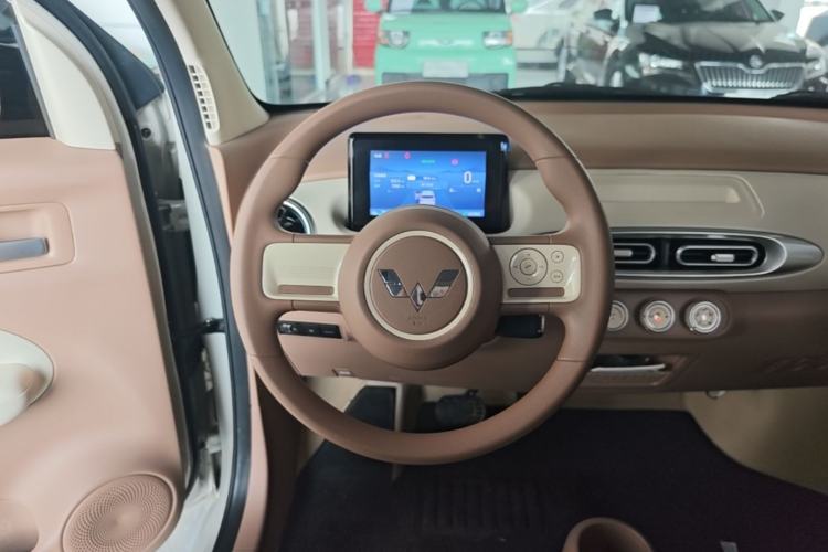 Used Wuling Hongguang MINIEV 2025 Four-Door Version Advanced Edition Steering Wheel