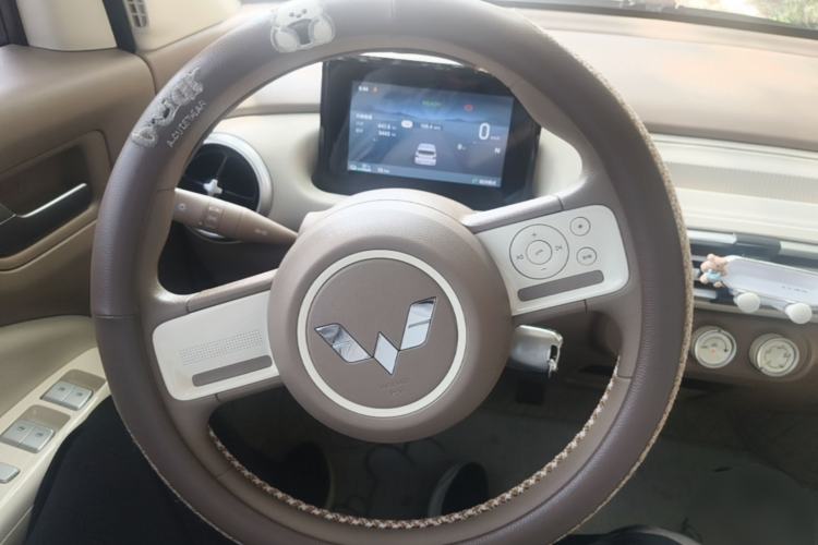 Used Wuling Hongguang MINIEV 2025 Four-Door Version Advanced Edition Steering Wheel