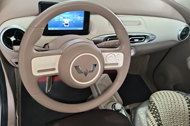 Used Wuling Hongguang MINIEV 2025 Four-Door Version Advanced Edition Steering Wheel