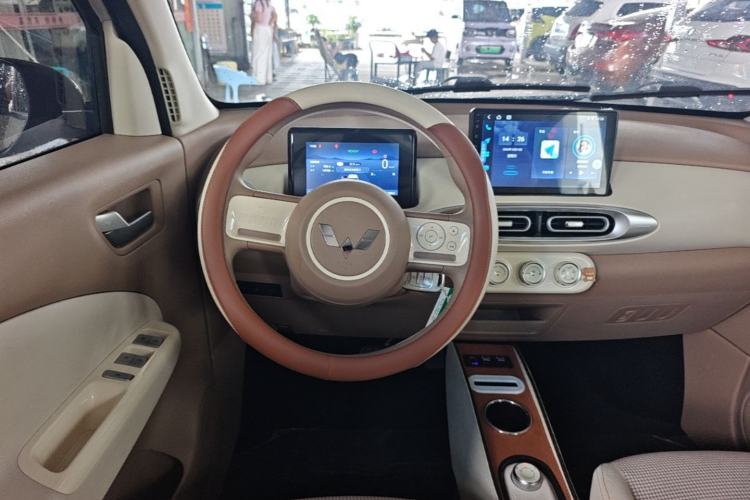 Used Wuling Hongguang MINIEV 2025 Four-Door Version Advanced Edition Steering Wheel