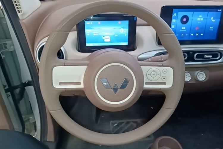 Used Wuling Hongguang MINIEV 2025 Four-Door Version Zhenxiang+ Edition Steering Wheel