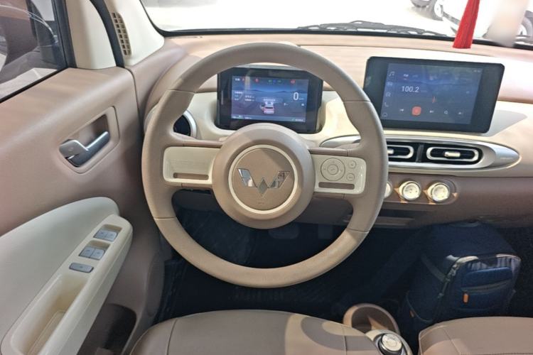 Used Wuling Hongguang MINIEV 2025 Four-Door Version Zhenxiang+ Edition Steering Wheel