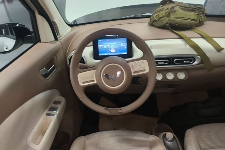Used Wuling Hongguang MINIEV 2025 Four-Door Version Premium Edition Steering Wheel