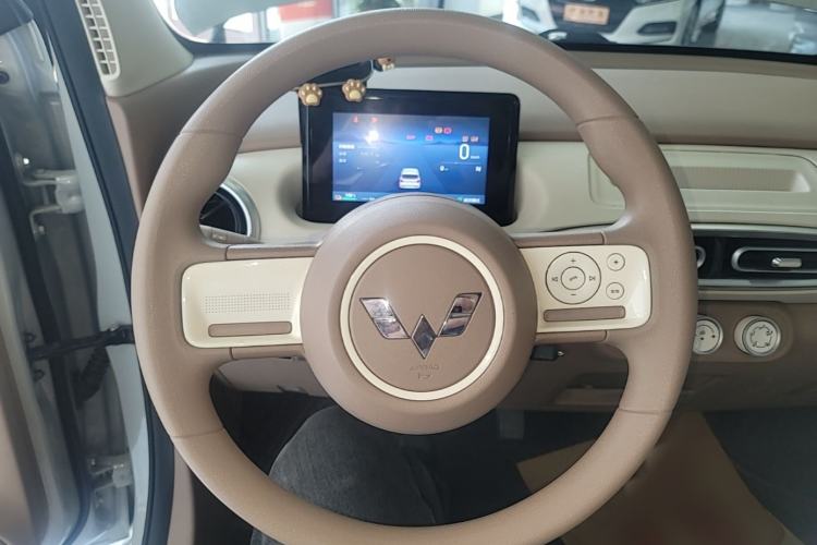 Used Wuling Hongguang MINIEV 2025 Four-Door Version Advanced Edition Steering Wheel