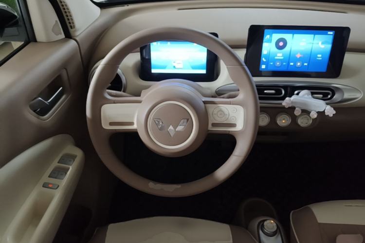 Used Wuling Hongguang MINIEV 2025 Four-Door Version Premium Edition Steering Wheel