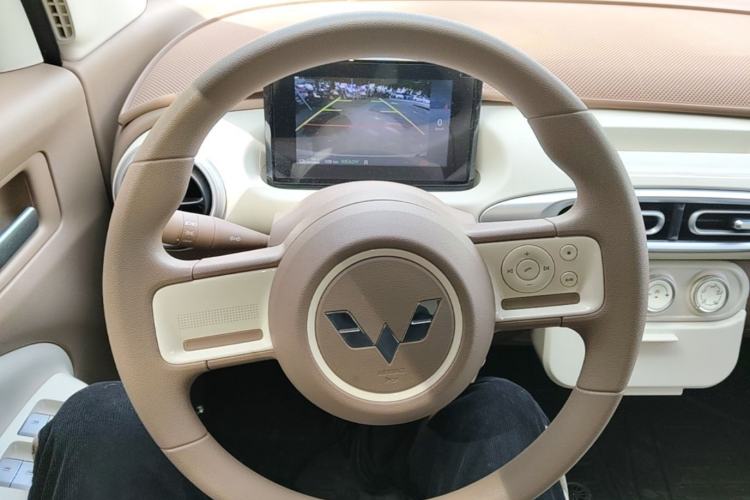 Used Wuling Hongguang MINIEV 2025 Four-Door Version Advanced Edition Steering Wheel