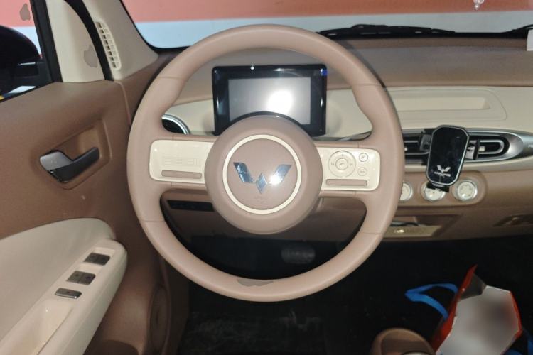 Used Wuling Hongguang MINIEV 2025 Four-Door Version Advanced Edition Steering Wheel