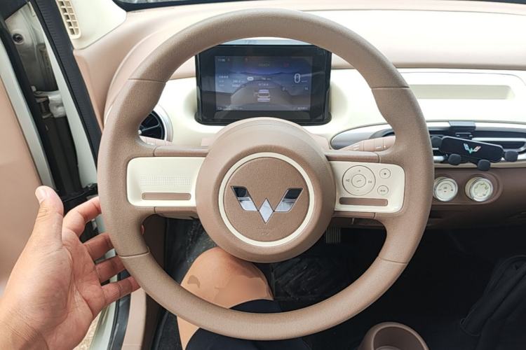 Used Wuling Hongguang MINIEV 2025 Four-Door Version Advanced Edition Steering Wheel