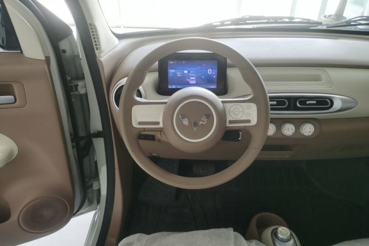 Used Wuling Hongguang MINIEV 2025 Four-Door Version Advanced Edition Steering Wheel
