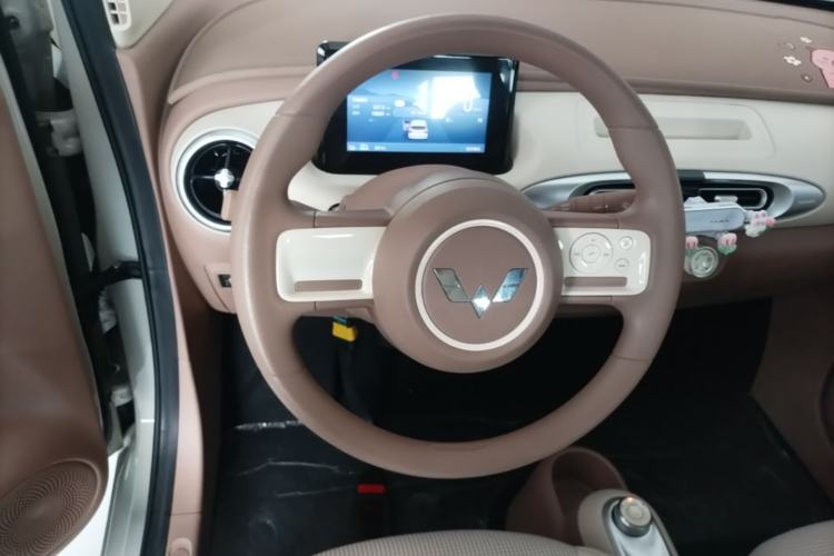 Used Wuling Hongguang MINIEV 2025 Four-Door Version Advanced Edition Steering Wheel