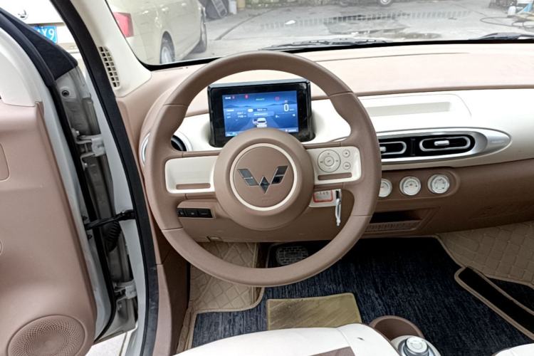Used Wuling Hongguang MINIEV 2025 Four-Door Version Advanced Edition Steering Wheel