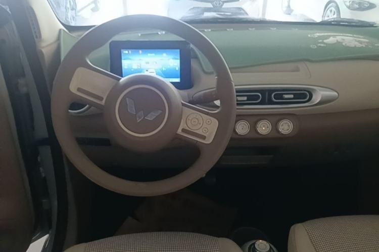 Used Wuling Hongguang MINIEV 2025 Four-Door Version Advanced Edition Steering Wheel