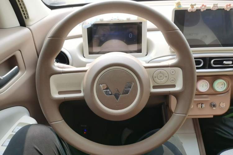 Used Wuling Hongguang MINIEV 2025 Four-Door Version Zhenxiang+ Edition Steering Wheel