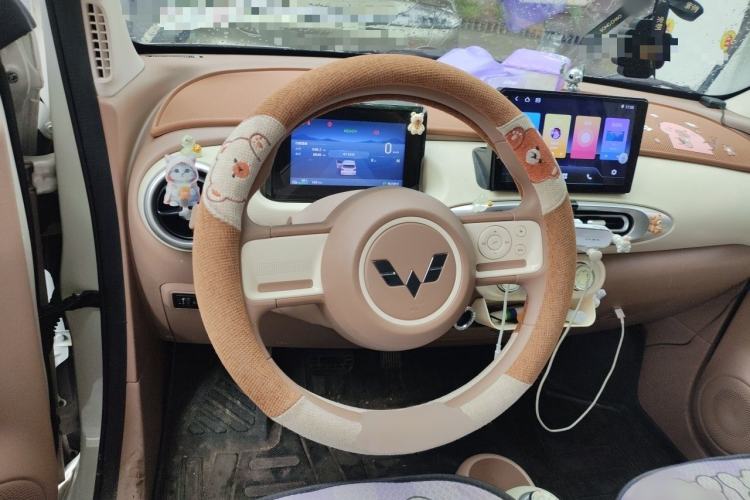 Used Wuling Hongguang MINIEV 2025 Four-Door Version Advanced Edition Steering Wheel