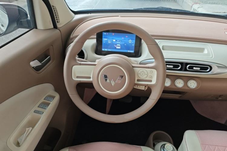 Used Wuling Hongguang MINIEV 2025 Four-Door Version Advanced Edition Steering Wheel