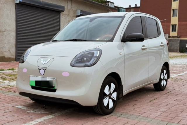 Ojetý Wuling Hongguang MINIEV 2025 Four-Door Version Advanced Edition