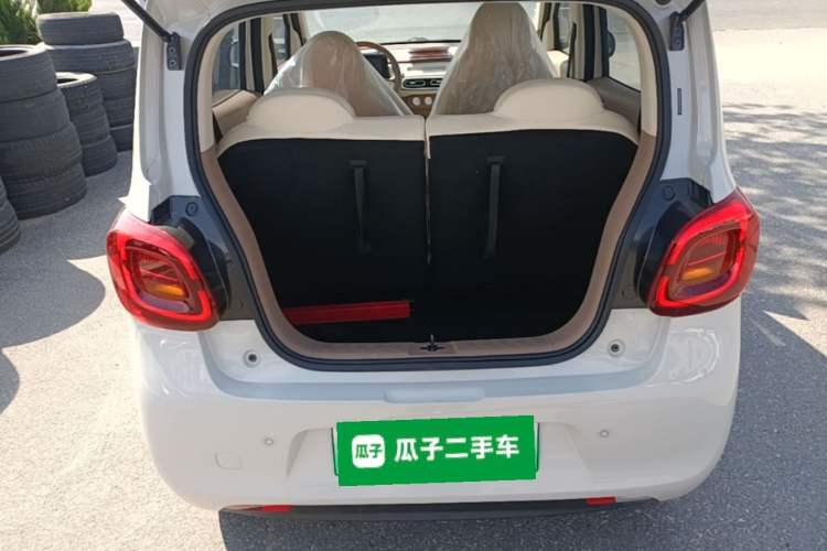Used Wuling Hongguang MINIEV 2025 Four-Door Version Advanced Edition Trunk