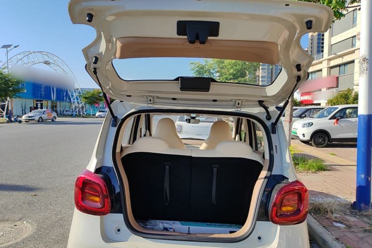Used Wuling Hongguang MINIEV 2025 Four-Door Version Advanced Edition Trunk