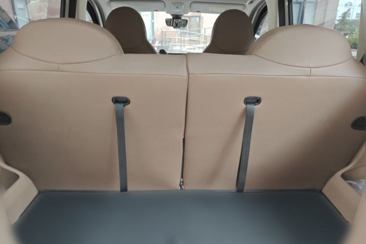 Used Wuling Hongguang MINIEV 2025 Four-Door Version Zhenxiang+ Edition Trunk