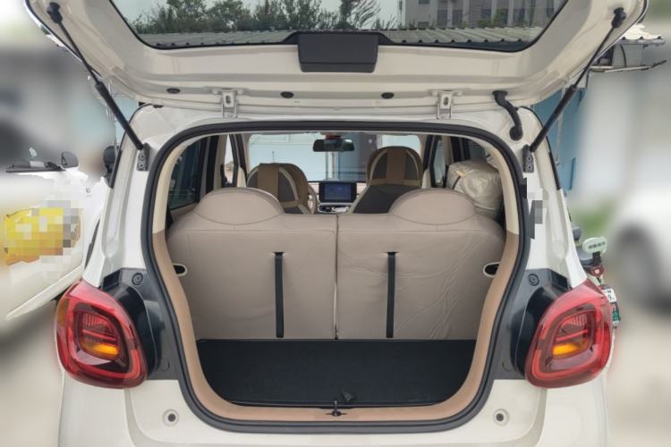 Used Wuling Hongguang MINIEV 2025 Four-Door Version Zhenxiang+ Edition Trunk