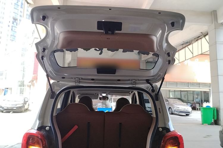 Used Wuling Hongguang MINIEV 2025 Four-Door Version Advanced Edition Trunk