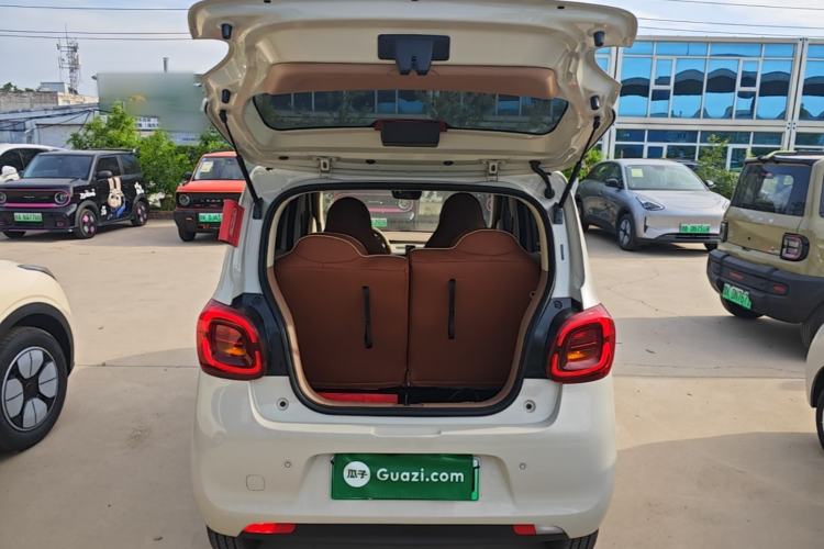 Used Wuling Hongguang MINIEV 2025 Four-Door Version Advanced Edition Trunk