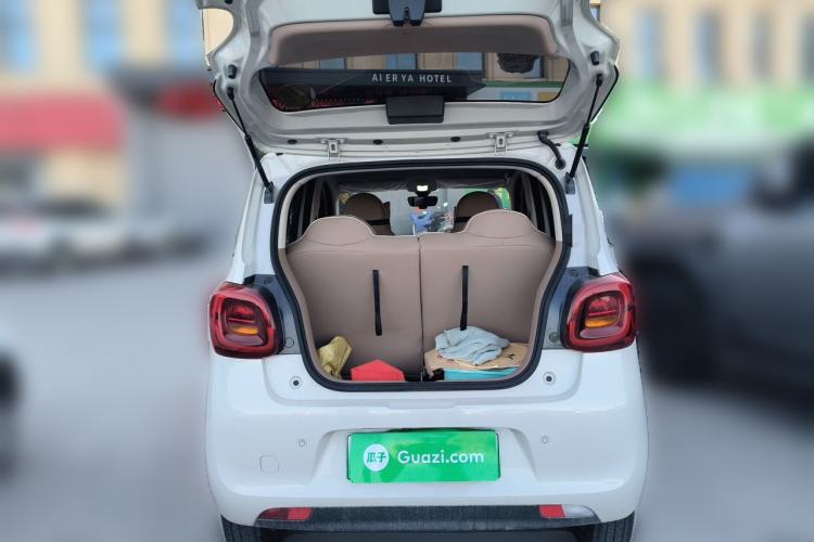 Used Wuling Hongguang MINIEV 2025 Four-Door Version Advanced Edition Trunk