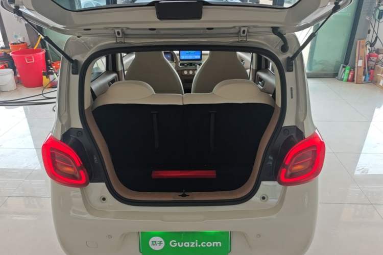 Used Wuling Hongguang MINIEV 2025 Four-Door Version Advanced Edition Trunk
