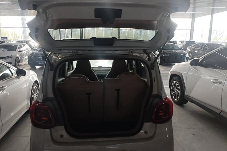 Used Wuling Hongguang MINIEV 2025 Four-Door Version Advanced Edition Trunk