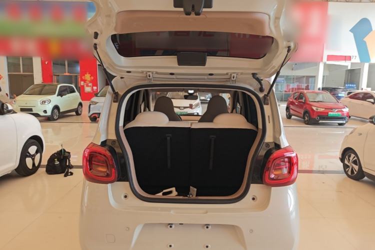 Used Wuling Hongguang MINIEV 2025 Four-Door Version Advanced Edition Trunk